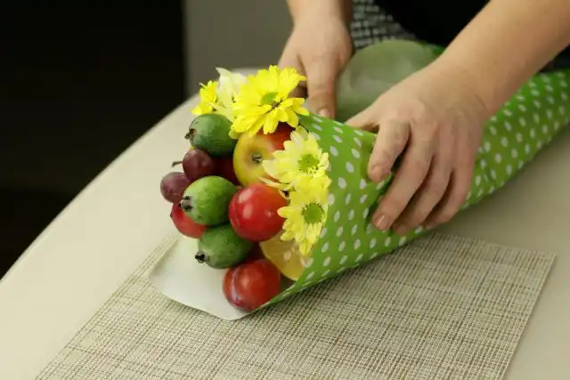 Складываем конусом конверт