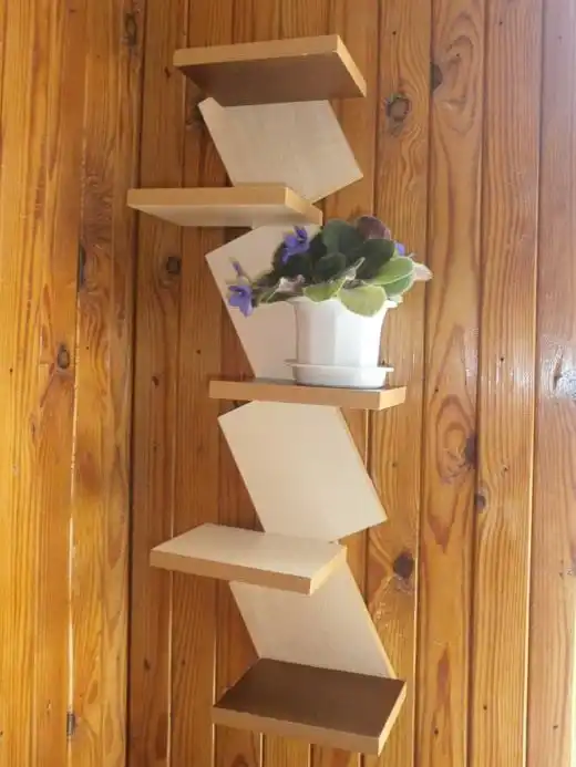 Вертикальная полка для цветов