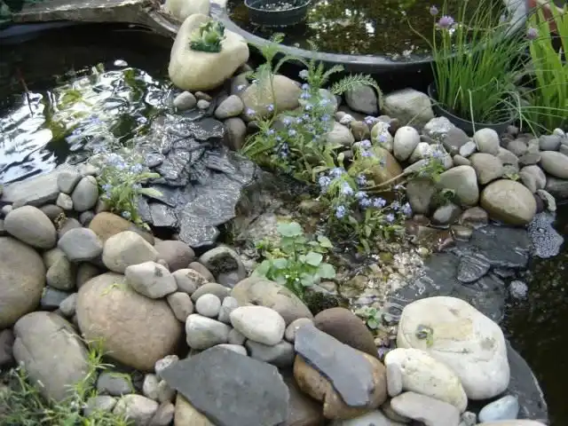 Декоративный прудик с каскадами