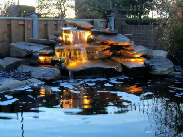 Звук движущейся воды может скрыть нежелательный фоновый шум.