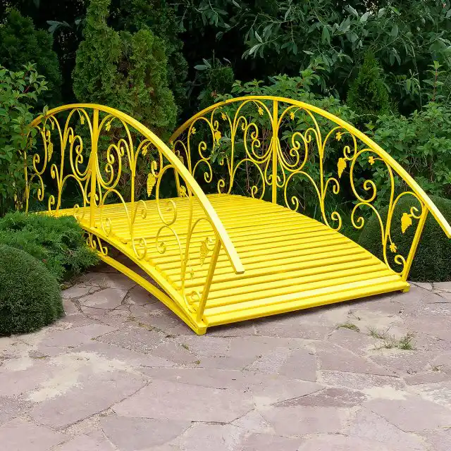 Садовий місток - прикраса