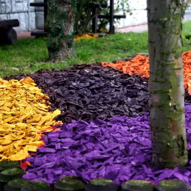 Мульчирование приствольных кругов деревьев