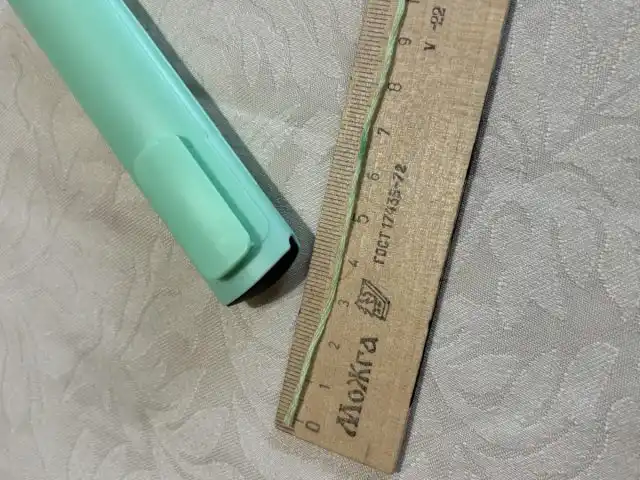 На нашей измерительной ниточке делаем пометку маркером на это расстояние, чтобы проще было ориентироваться на основе.