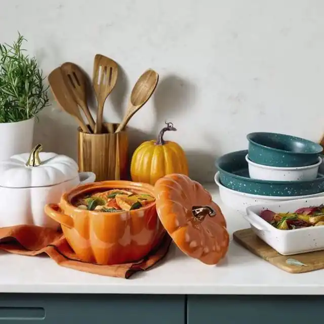 Посуда в виде тыквы покажет отменный вкус хозяйки