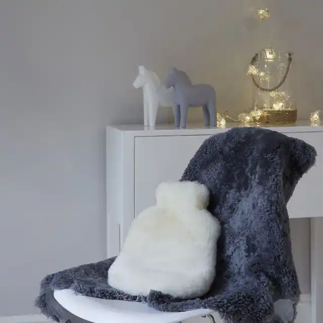 Грелка в пушистом чехле