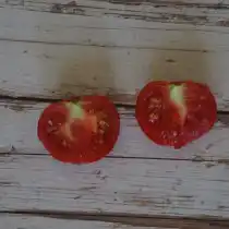 Томат «Эльберта персик» в разрезе