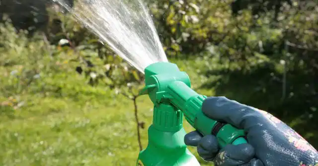 Все элементы моментально смешиваются в одном напоре