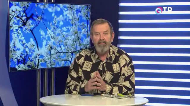 Перші весняні роботи у саду.