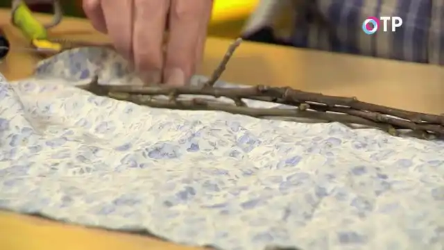 Выкладываем черенки на натуральную ткань